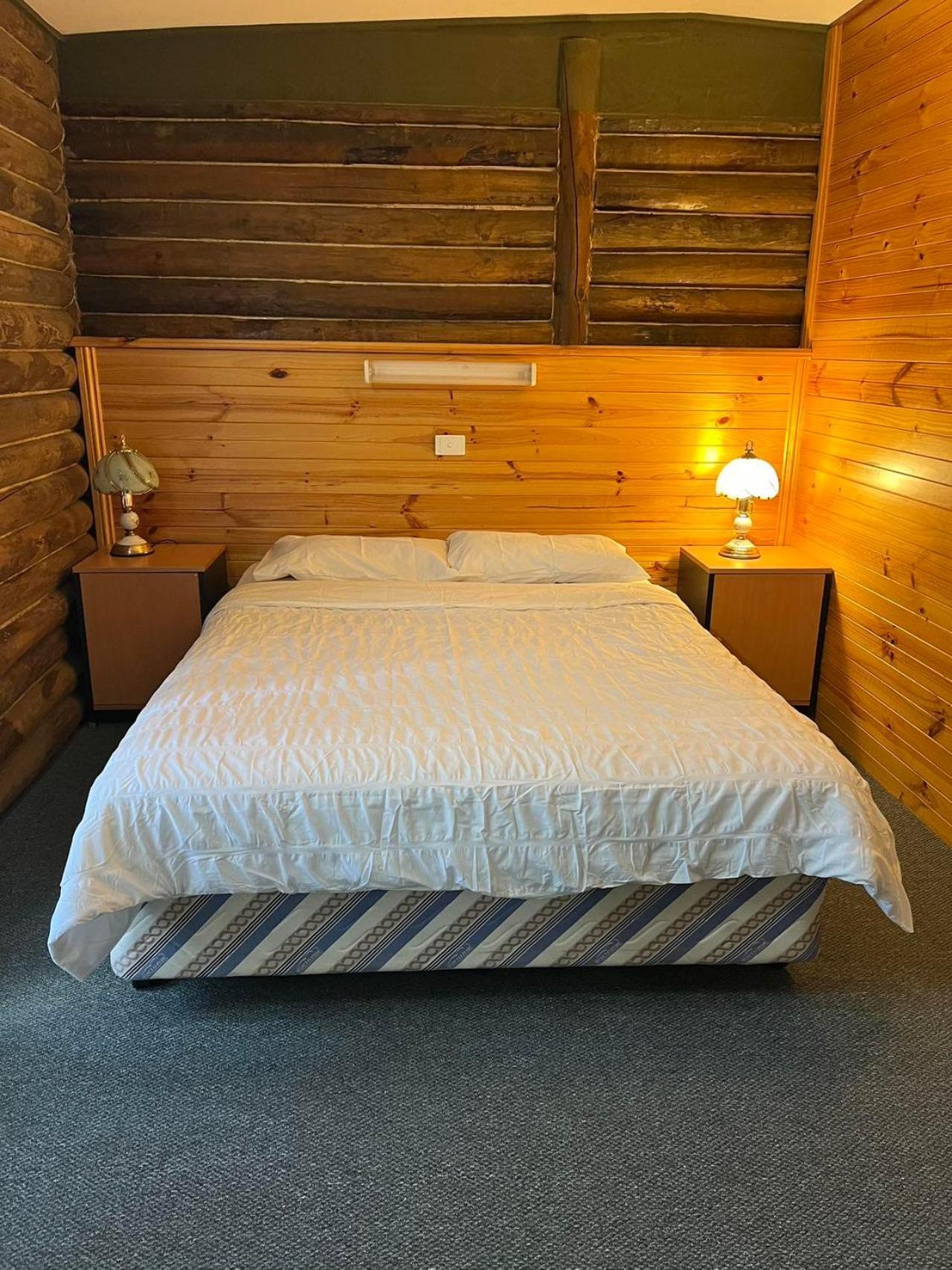Lakes Entrance Log Cabins 외부 사진