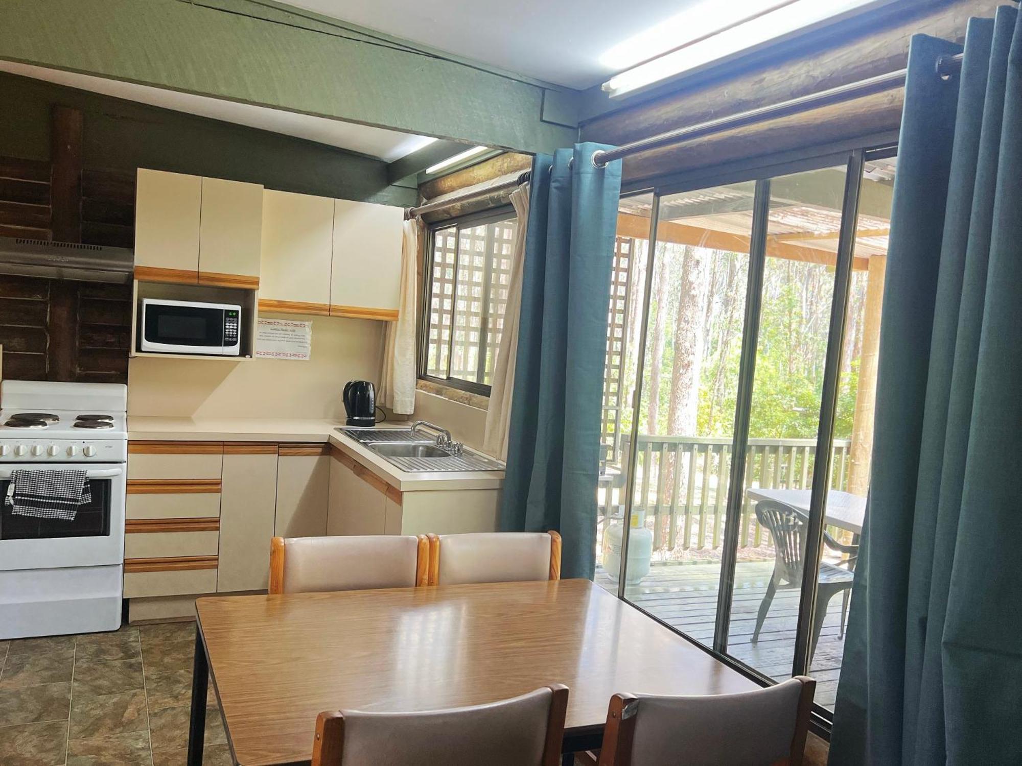 Lakes Entrance Log Cabins 외부 사진